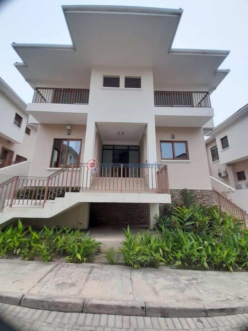 5 bedroom Townhouse For Rent Cantonments Accra - 3