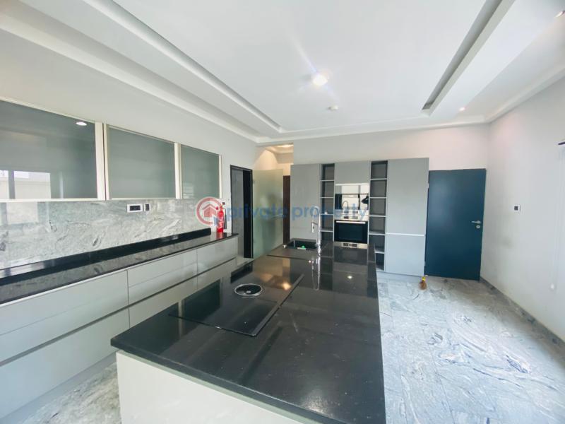 8 bedroom House For Sale American House East Legon Accra - 18