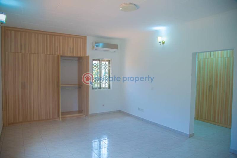 4 bedroom Detached Duplex For Sale Regimanuel Gray Estate, East Airport Spintex Road Accra - 20