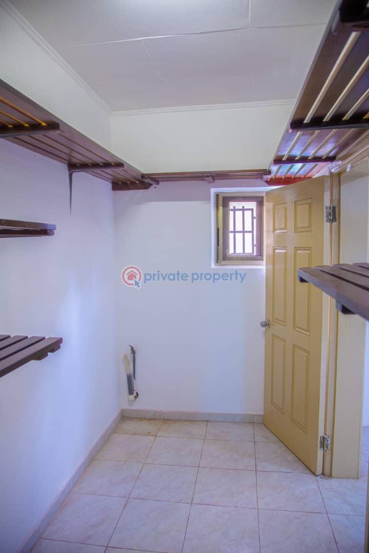 4 bedroom Detached Duplex For Sale Regimanuel Gray Estate, East Airport Spintex Road Accra - 5