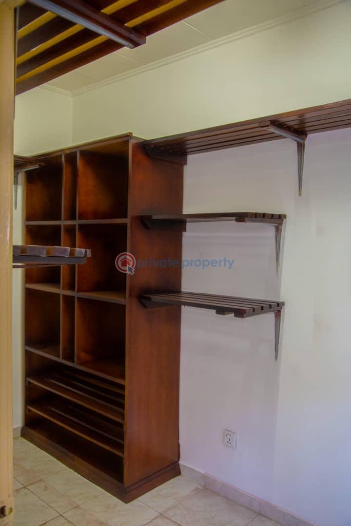 4 bedroom Detached Duplex For Sale Regimanuel Gray Estate, East Airport Spintex Road Accra - 4