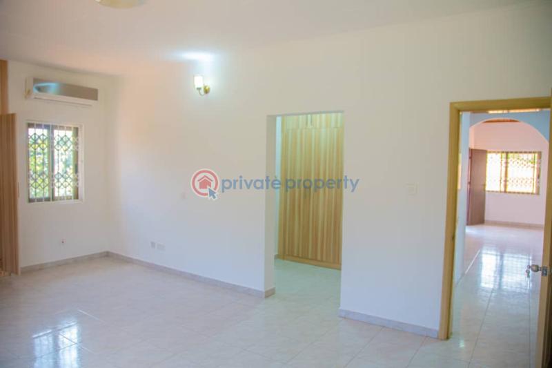 4 bedroom Detached Duplex For Sale Regimanuel Gray Estate, East Airport Spintex Road Accra - 8