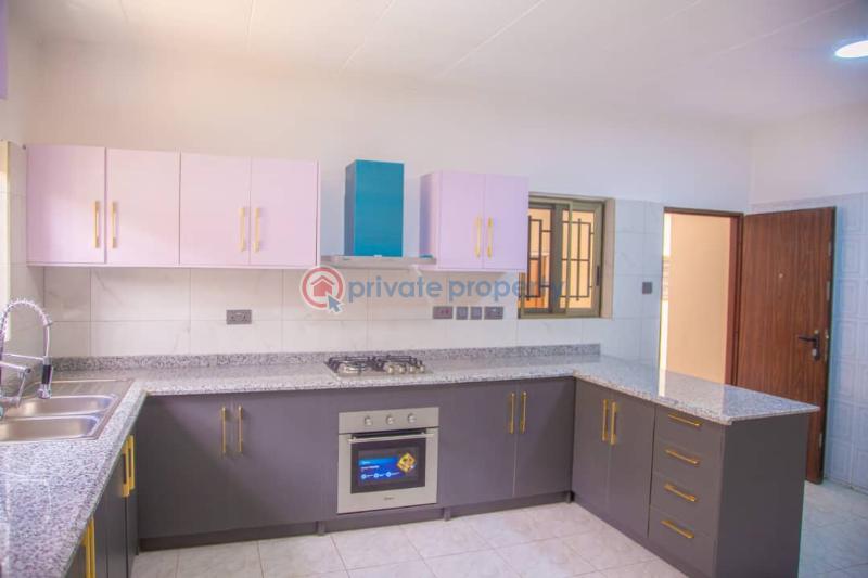 4 bedroom Detached Duplex For Sale Regimanuel Gray Estate, East Airport Spintex Road Accra - 2