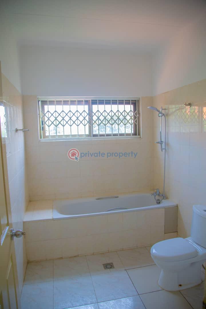 4 bedroom Detached Duplex For Sale Regimanuel Gray Estate, East Airport Spintex Road Accra - 15
