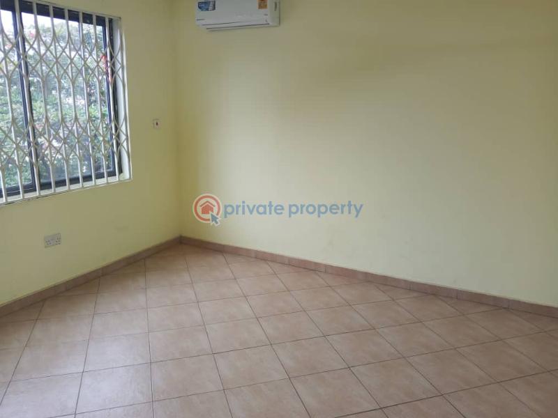 3 bedroom Apartment For Rent Tesano Accra - 3