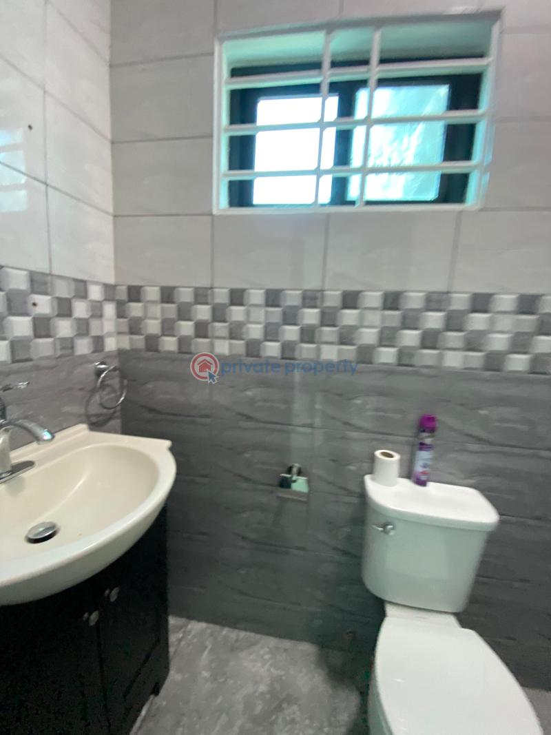 2 bedroom Apartment For Rent East Airport Airport Residential Area Accra - 3
