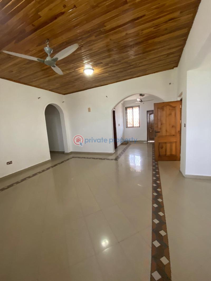 2 bedroom Apartment For Rent Estate Airport East Airport Airport Residential Area Accra - 12