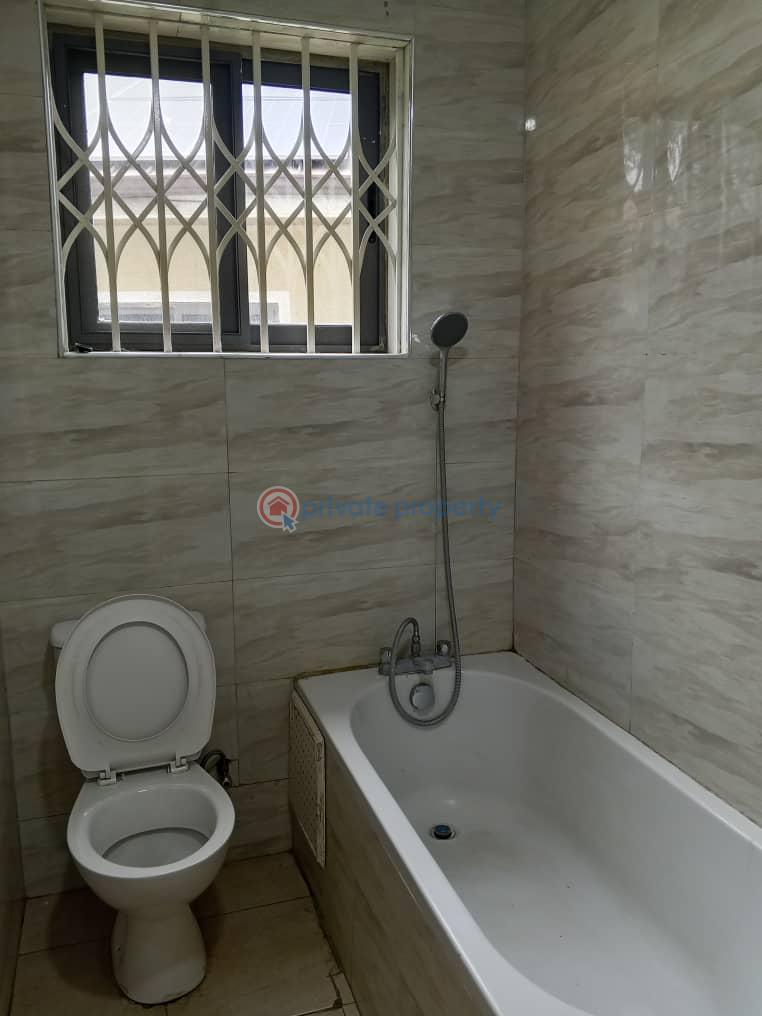 3 bedroom Apartment For Rent Tesano Accra - 6