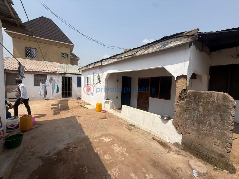 6 bedroom Apartment For Sale Sowutoum Omanjour Sowutuom Ga Central Municipal Accra - 4