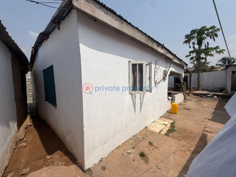 6 bedroom Apartment For Sale Sowutoum Omanjour Sowutuom Ga Central Municipal Accra - 5