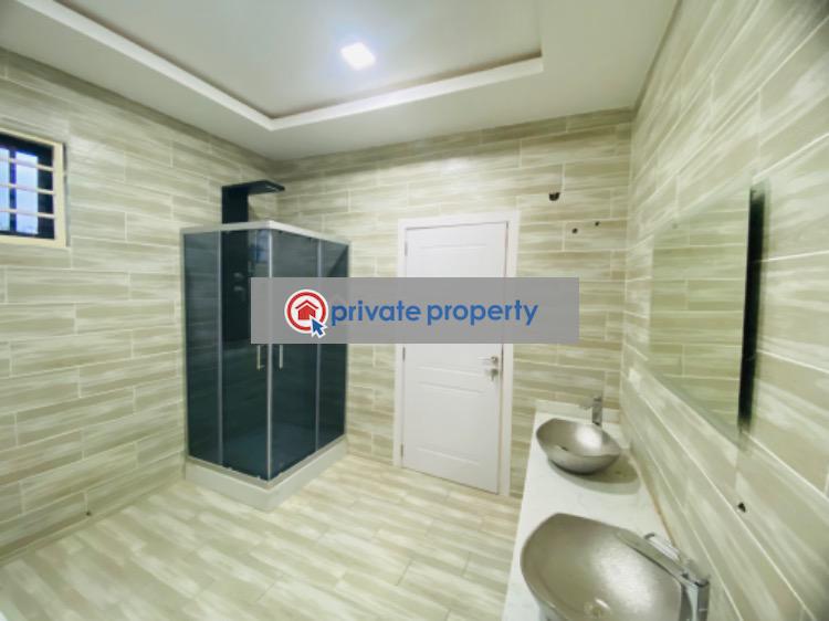 5 bedroom Detached Duplex For Sale &nbsp;baatsonaa Spintex Accra - 18