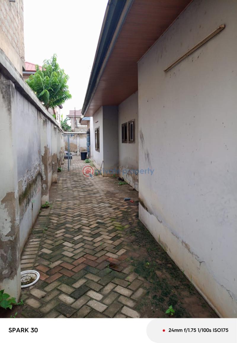 3 bedroom House For Sale Ablekuma Amormorley Ga East Municipal Accra - 8