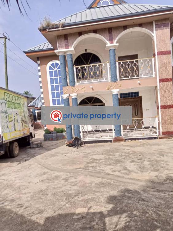 6 bedroom Detached Bungalow For Sale &nbsp;ablekuma Canada Accra Metropolitan  - 3