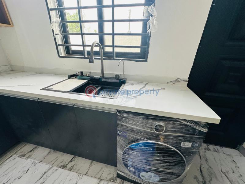 3 bedroom House For Sale Lakeside Estates. Adenta Municipal Accra - 14