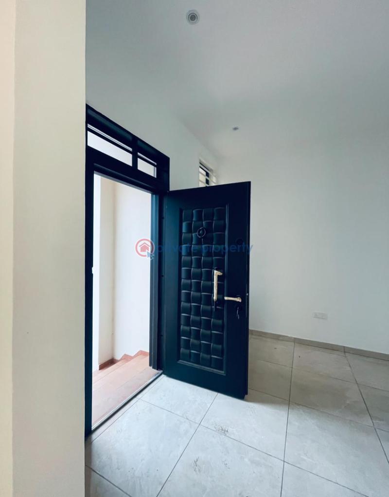 4 bedroom Detached Duplex For Sale Lakeside Estates. Adenta Municipal Accra - 9