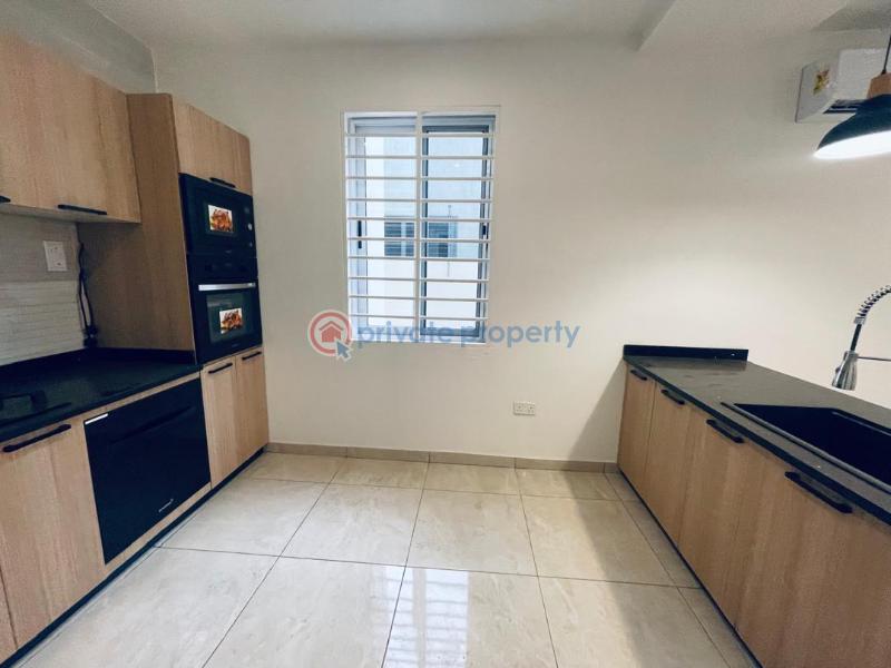 4 bedroom Detached Duplex For Sale Lakeside Estates. Adenta Municipal Accra - 18