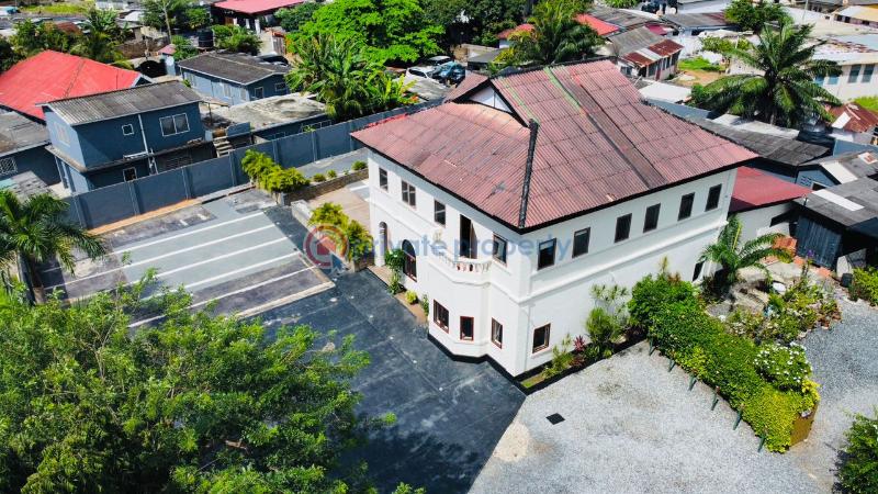 4 bedroom Restaurant / Bar For Rent Osu Papaye Osu Road Accra - 4