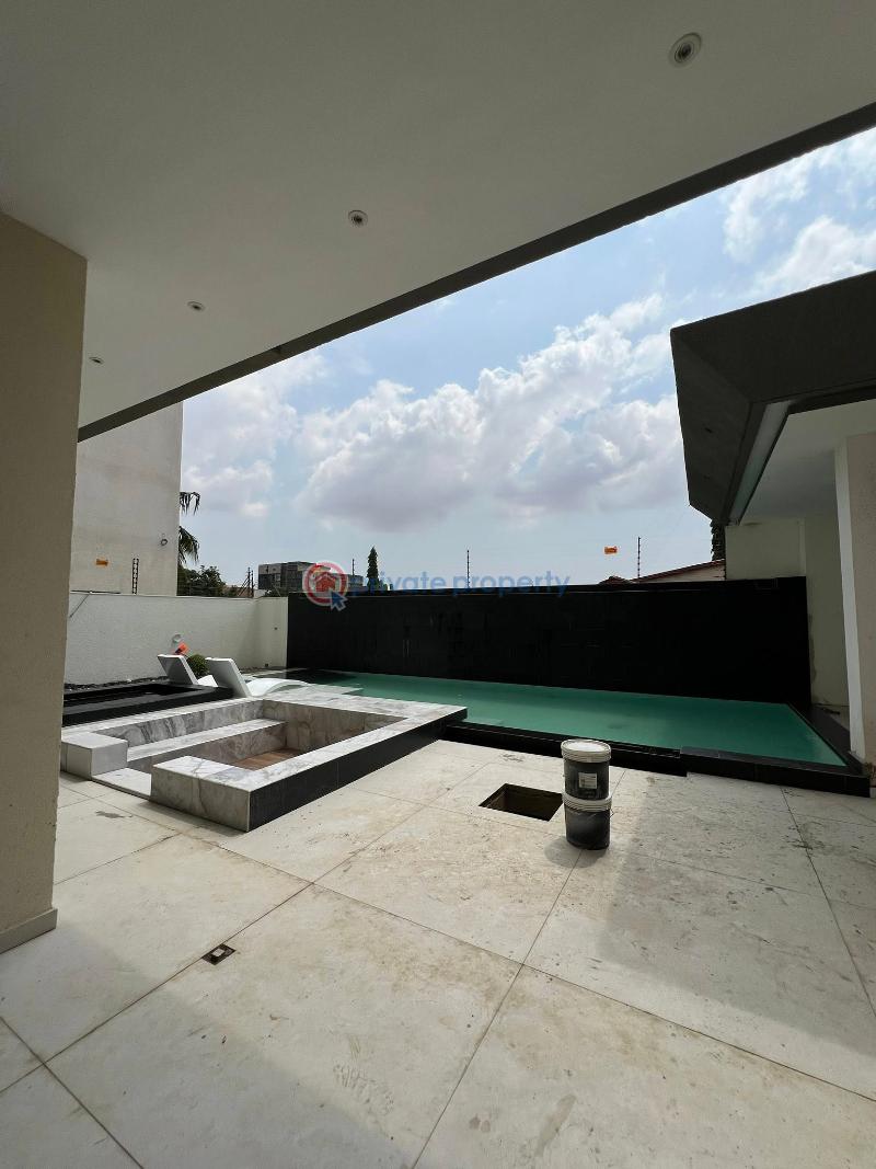 6 bedroom House For Sale Dell International Hospital Enclaves East Legon Accra - 3