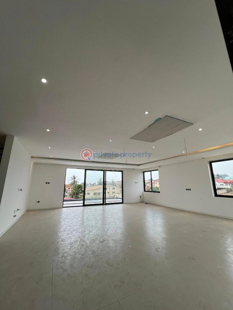 6 bedroom House For Sale Dell International Hospital Enclaves East Legon Accra - 9