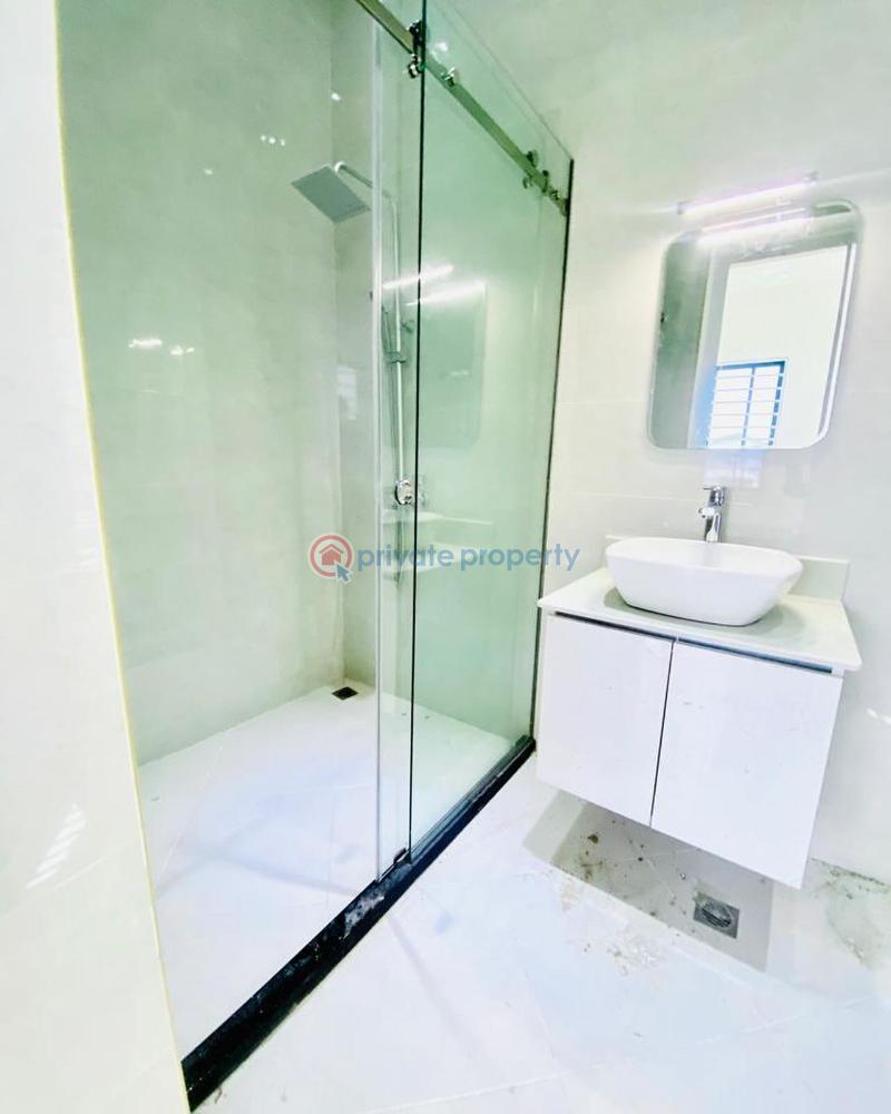 5 bedroom House For Sale Lashibi Spintex Accra - 8