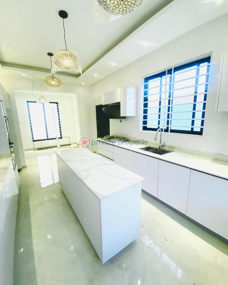 5 bedroom House For Sale Lashibi Spintex Accra - 4