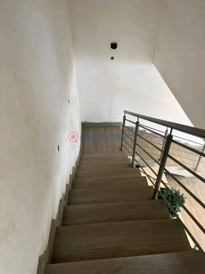 4 bedroom House For Sale Community 25 Tema Accra - 5