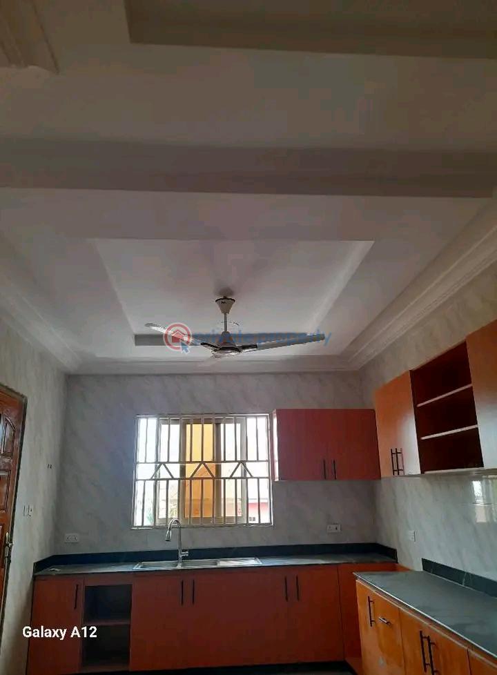 3 bedroom Apartment For Rent East Airport Airport Residential Area Accra - 6
