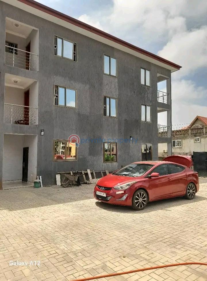 3 bedroom Apartment For Rent East Airport Airport Residential Area Accra - 0