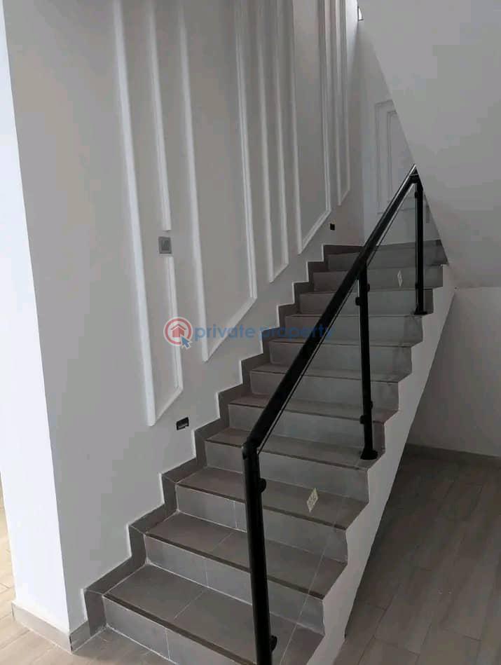 3 bedroom House For Sale Lakeside Estates. Adenta Municipal Accra - 5