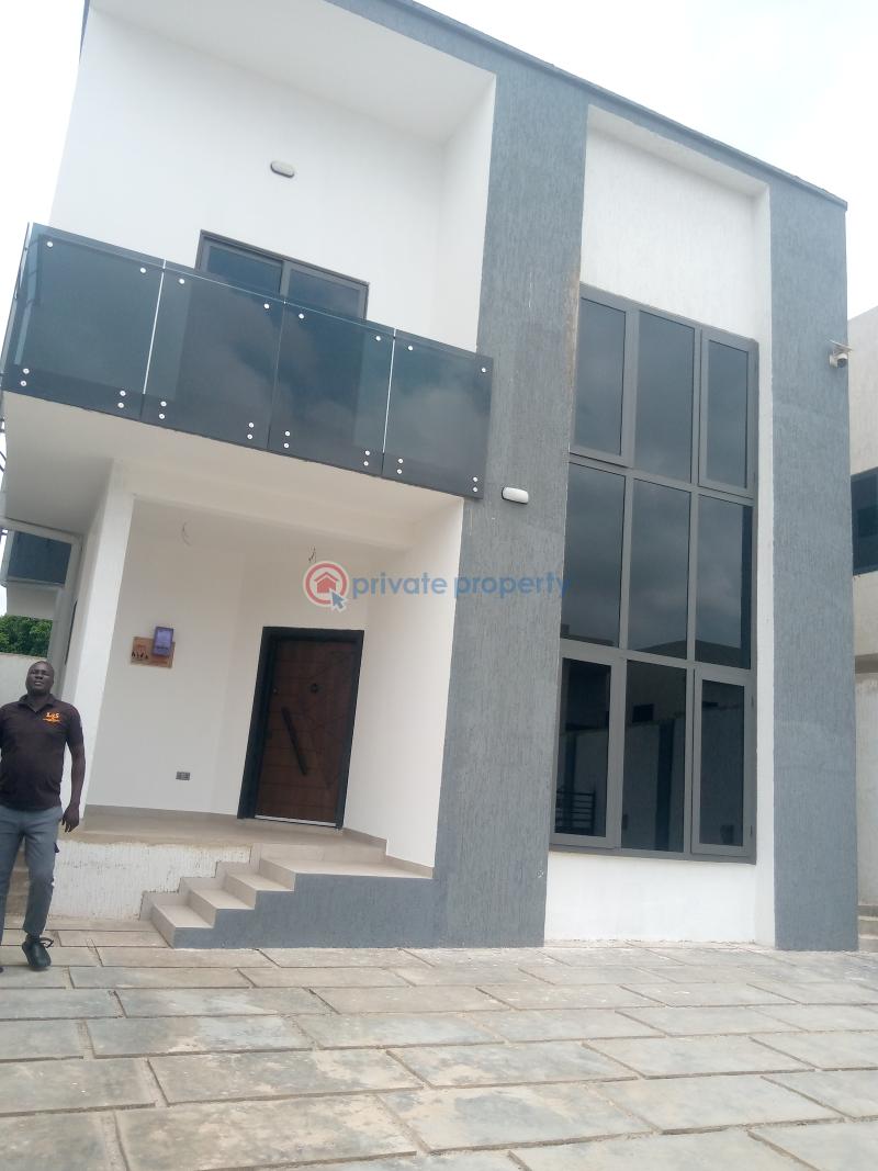 3 bedroom Townhouse For Sale East Airport Airport Residential Area Accra - 2