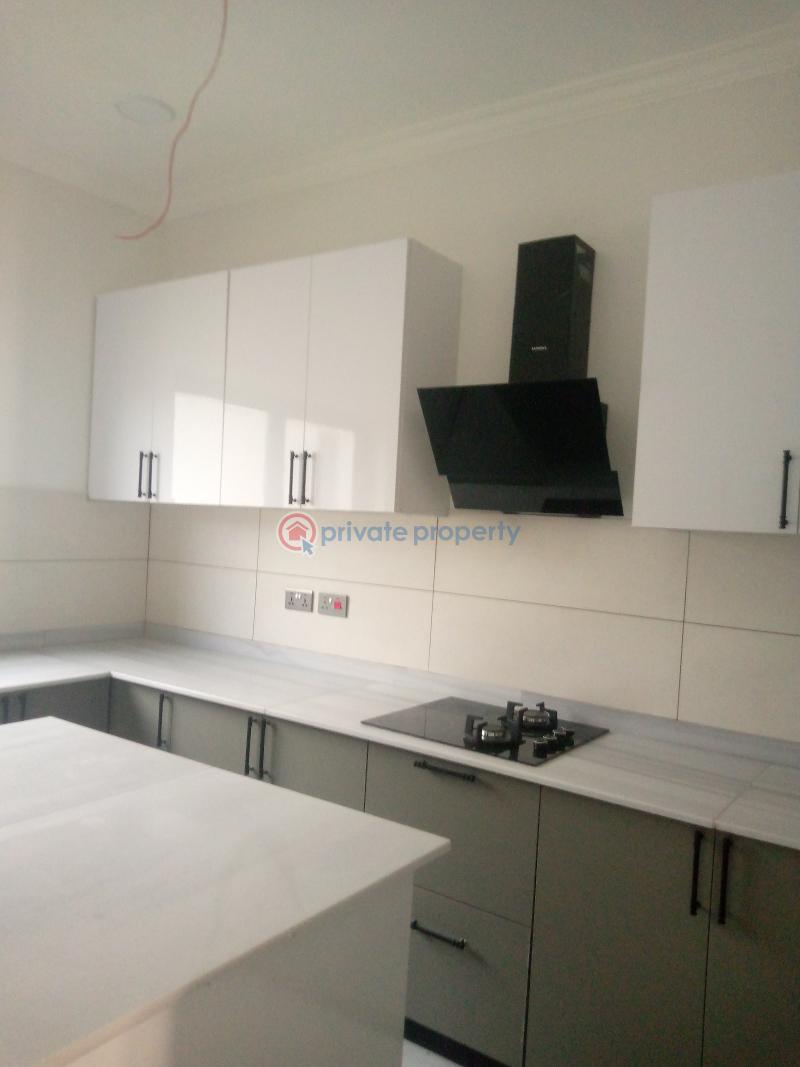 3 bedroom Townhouse For Sale East Airport Airport Residential Area Accra - 6