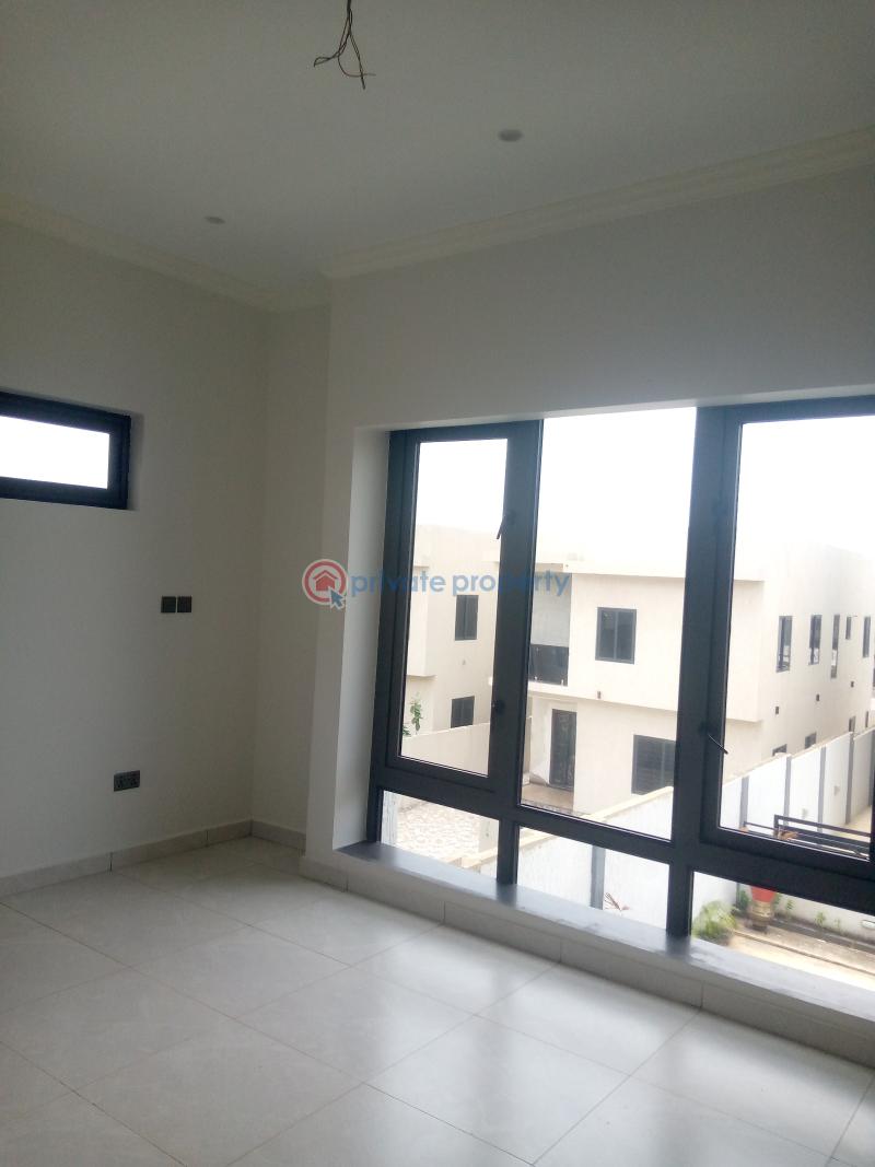 3 bedroom Townhouse For Sale East Airport Airport Residential Area Accra - 9