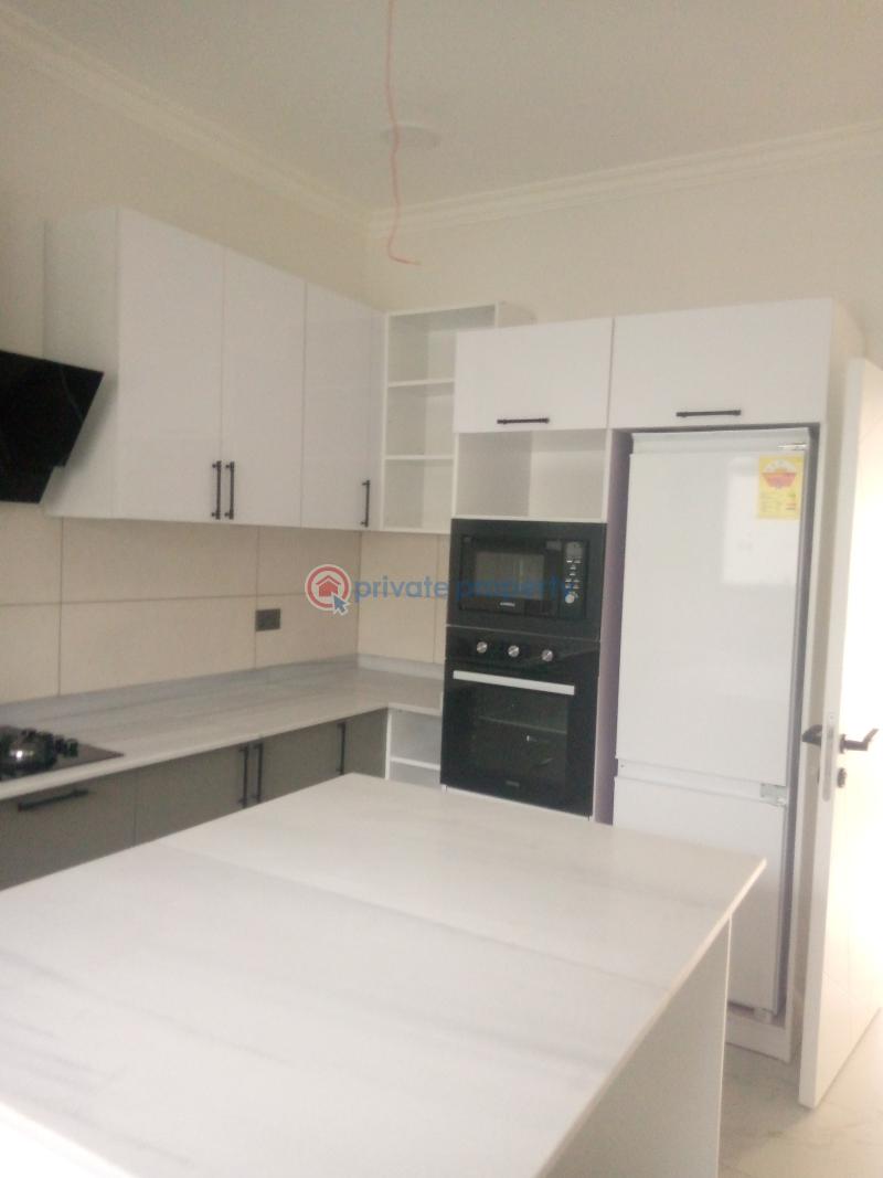 3 bedroom Townhouse For Sale East Airport Airport Residential Area Accra - 5