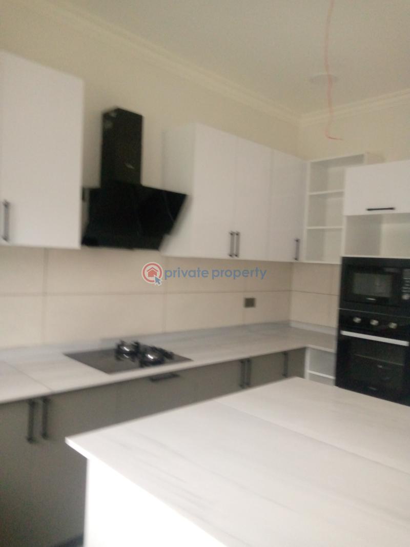 3 bedroom Townhouse For Sale East Airport Airport Residential Area Accra - 4