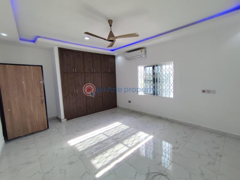 4 bedroom House For Sale Ogbojo Adenta Municipal Accra - 4