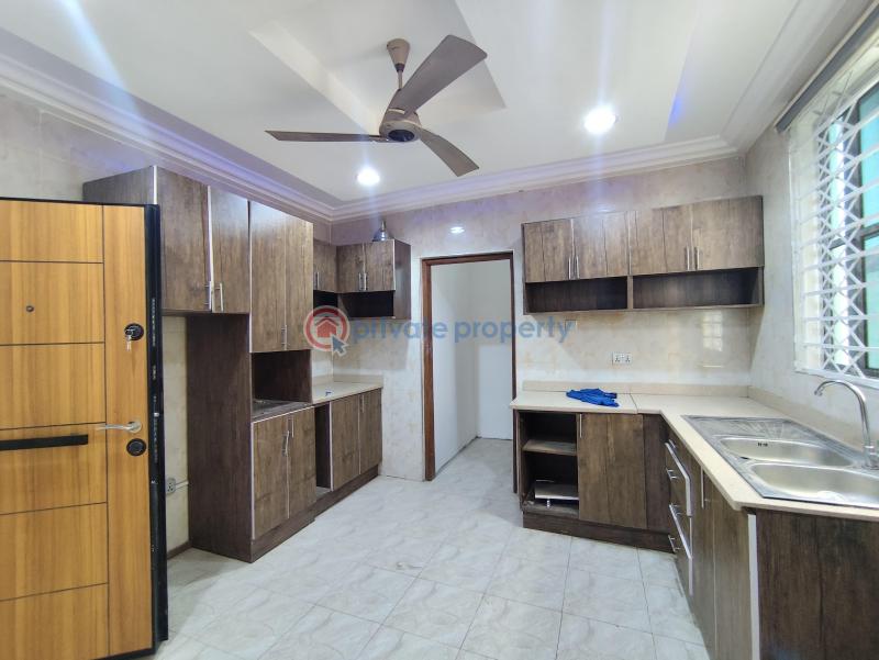 4 bedroom House For Sale Ogbojo Adenta Municipal Accra - 3