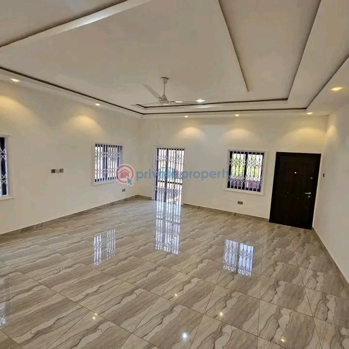4 bedroom House For Sale Achimota Accra - 4