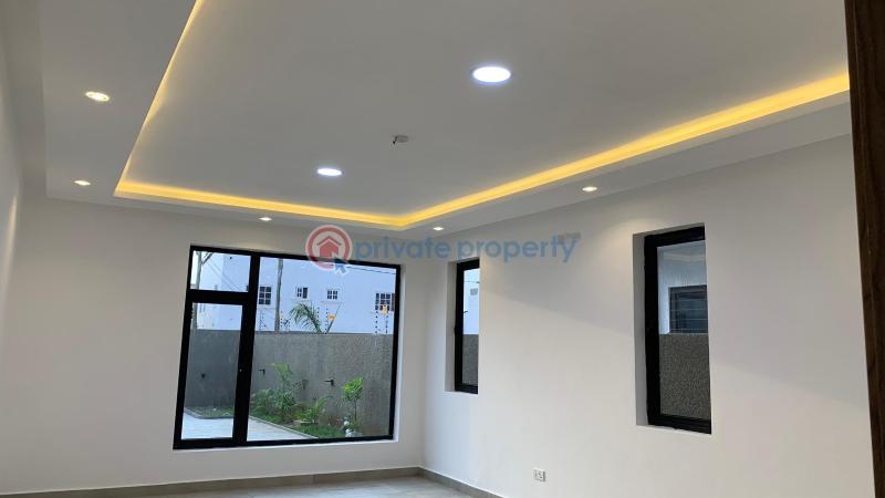 4 bedroom House For Sale Community 25 Tema Accra - 4