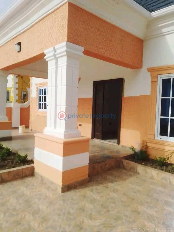 4 bedroom House For Sale Achimota Accra - 2