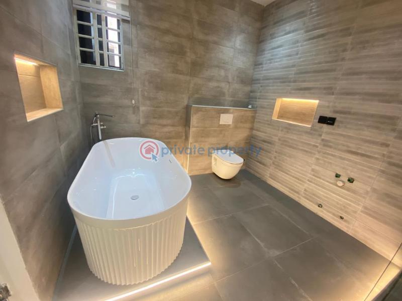 6 bedroom House For Sale Nmai Dzorn School Junction Nanakrom East Legon Accra - 18