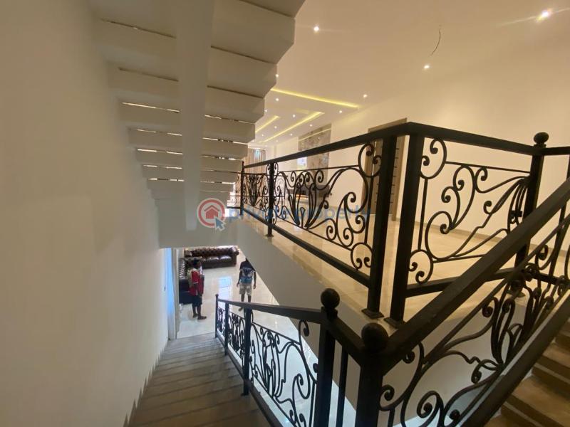 6 bedroom House For Sale Nmai Dzorn School Junction Nanakrom East Legon Accra - 12