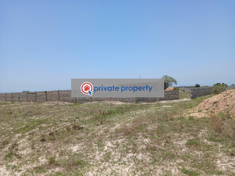 Mixed use Land For Sale &nbsp;police Station Dawhenya Tema Accra - 1