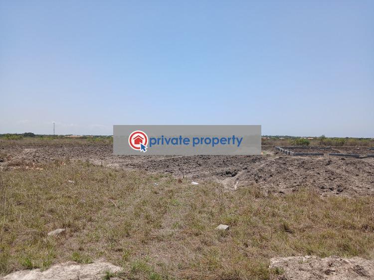 Mixed use Land For Sale &nbsp;police Station Dawhenya Tema Accra - 0