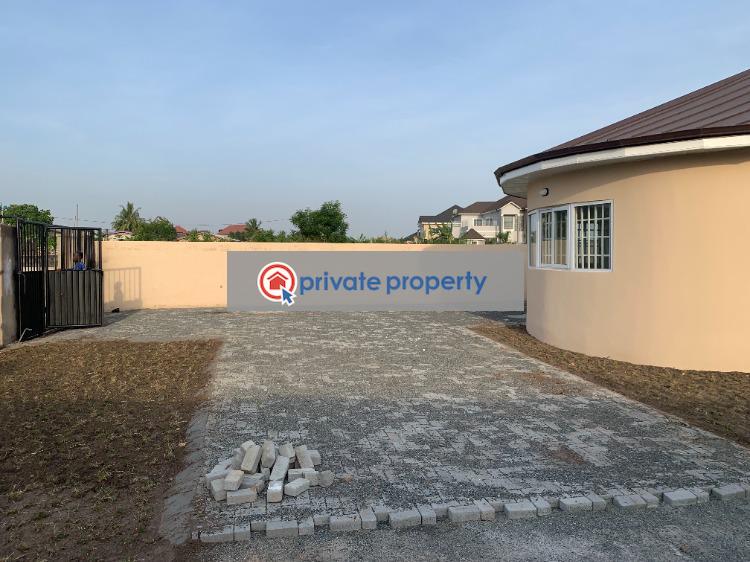 3 bedroom Detached Bungalow For Sale &nbsp;amrahia. Adenta Municipal Accra - 11