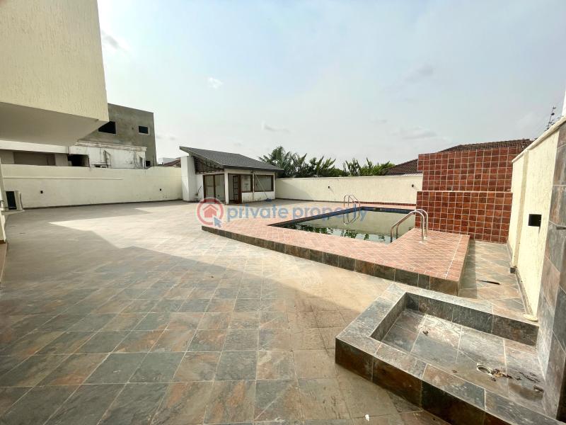 4 bedroom Detached Duplex For Sale Near A & C Mall Accra East Legon  - 8