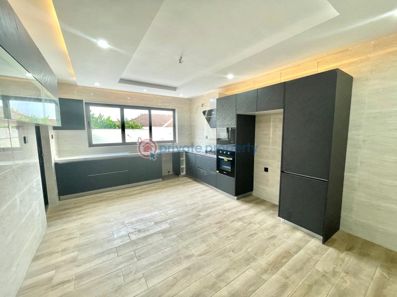 4 bedroom Detached Duplex For Sale Near A & C Mall Accra East Legon  - 12