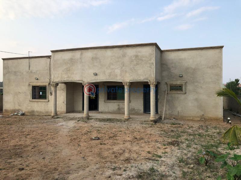 4 bedroom House For Sale Opeikuma Kasoa Awutu-Senya East Central Region - 0