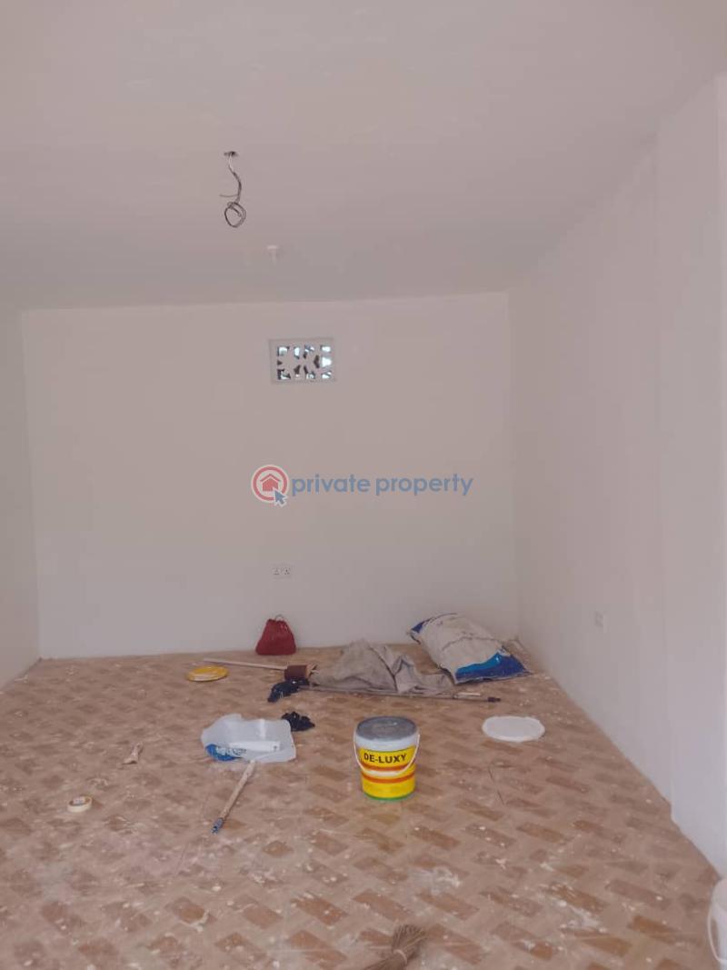 1 bedroom Shop For Rent Rasta Bushroad Police Statoin Teshie-Nungua Estates Accra - 4