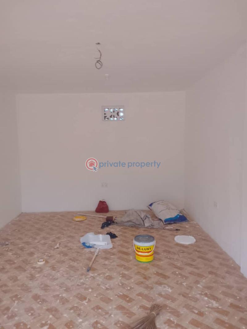 1 bedroom Shop For Rent Rasta Bushroad Police Statoin Teshie-Nungua Estates Accra - 0
