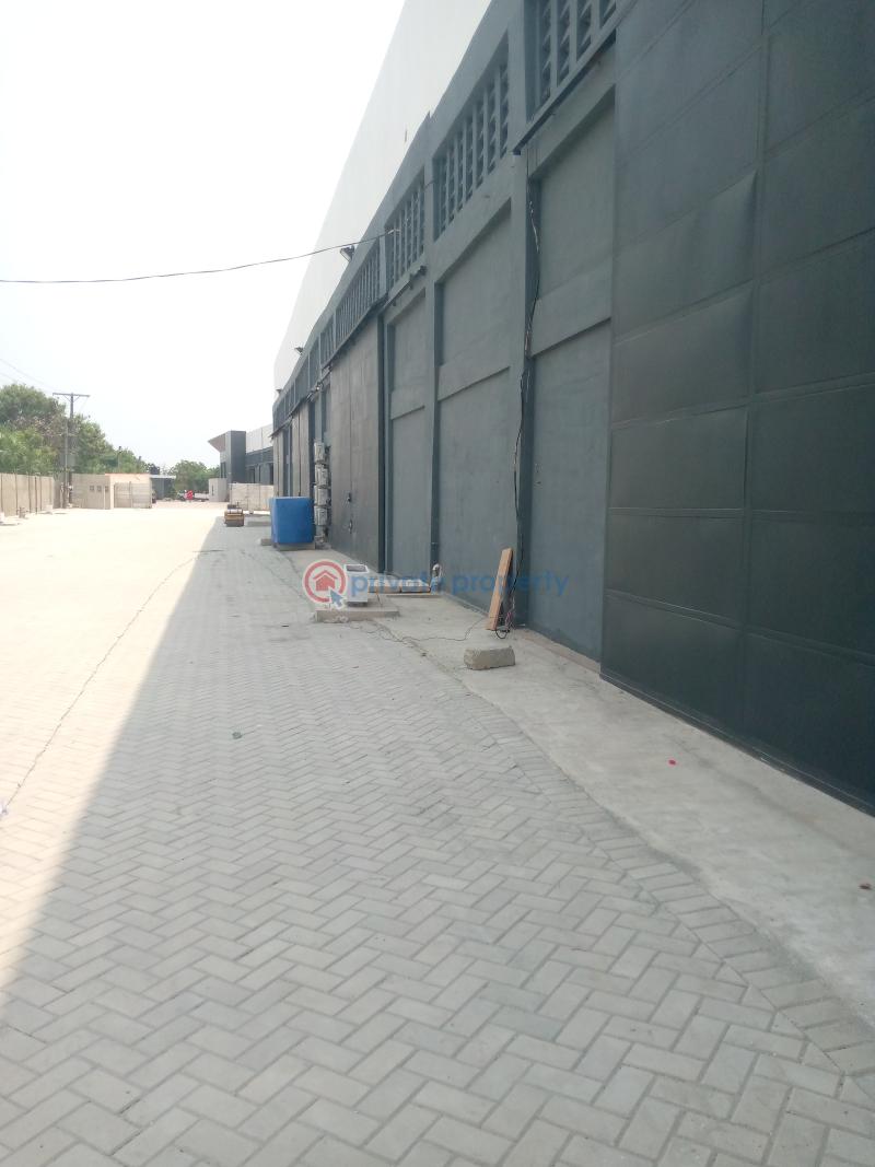 Warehouse For Rent East Airport Airport Residential Area Accra - 3